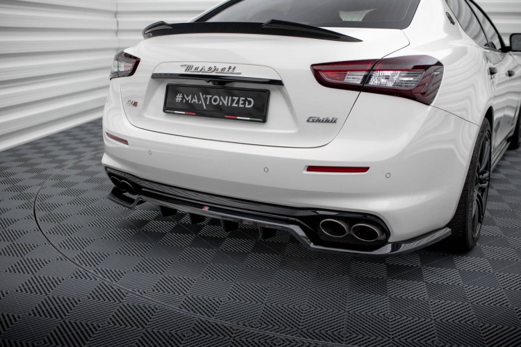 Πίσω Splitter (με κατακόρυφες ράβδους) Maserati Ghibli Mk3 Facelift