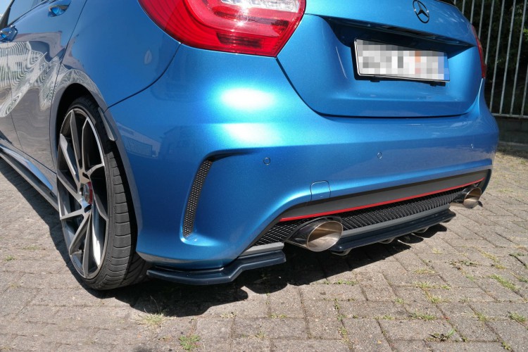 Πίσω Splitter (ΜΕ ΚΑΘΕΤΕΣ ΡΑΒΔΟΥΣ) MERCEDES-BENZ W176 AMG-LINE PREFACE