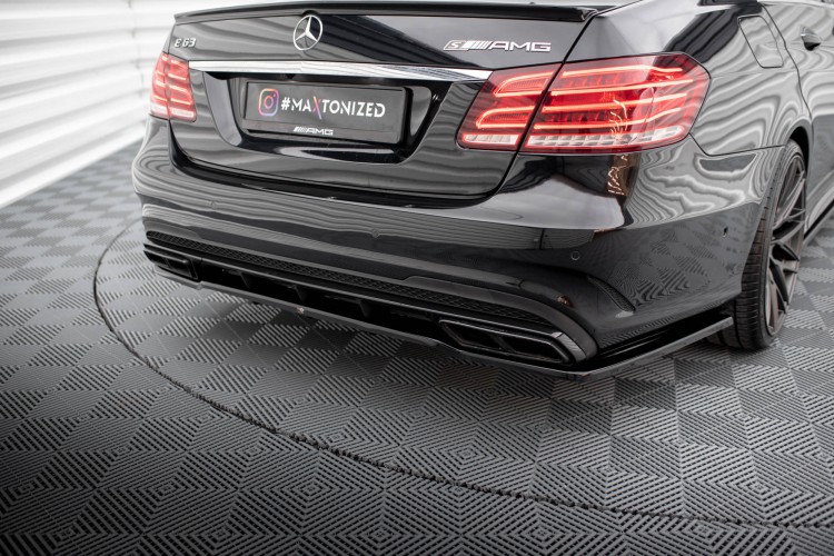 Πίσω Splitter (με κάθετους στύλους) Mercedes-Benz E63 AMG Sedan W212 Facelift