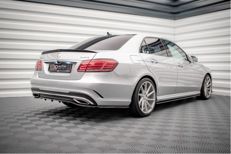 Πίσω Splitter (με κάθετες ράβδους) Mercedes-Benz E AMG-Line Sedan W212 Facelift