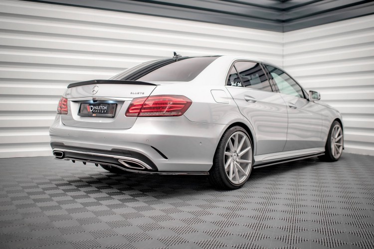 Πίσω Splitter (με κάθετες ράβδους) Mercedes-Benz E AMG-Line Sedan W212 Facelift