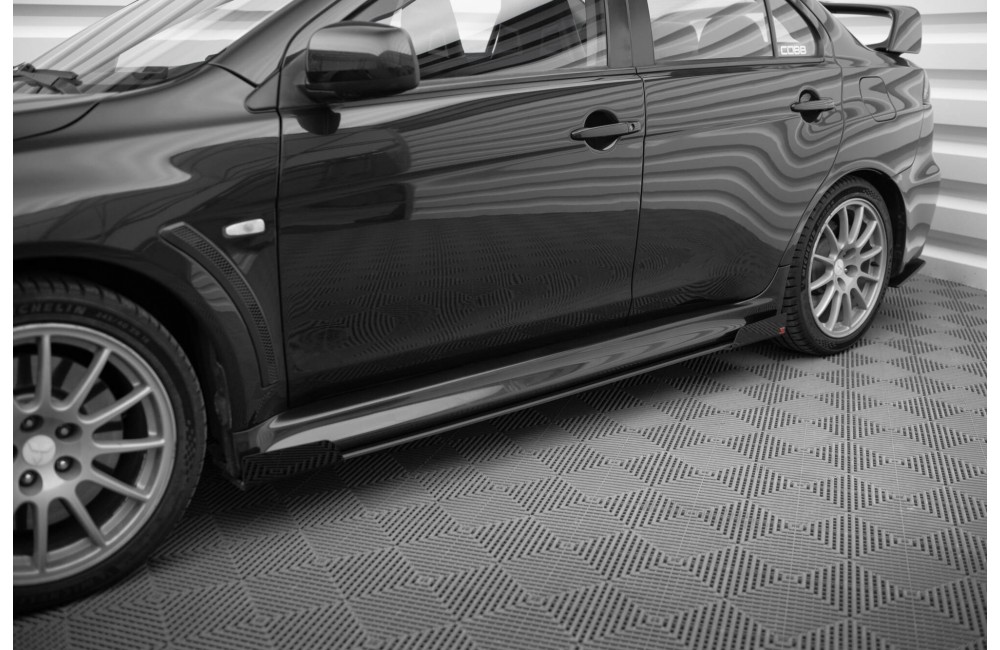 Street Pro Side Skirts Diffusers + Flaps Mitsubishi Lancer EVO X - Black + Gloss Flaps Street Pro Side Skirts Diffusers + Flaps Mitsubishi Lancer EVO X - Black + Gloss Flaps