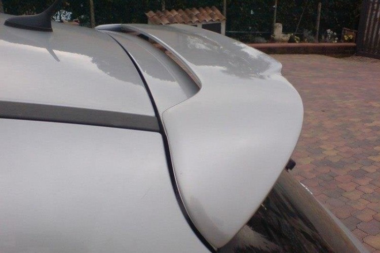 Spoiler 1 Peugeot 207 Hatchback