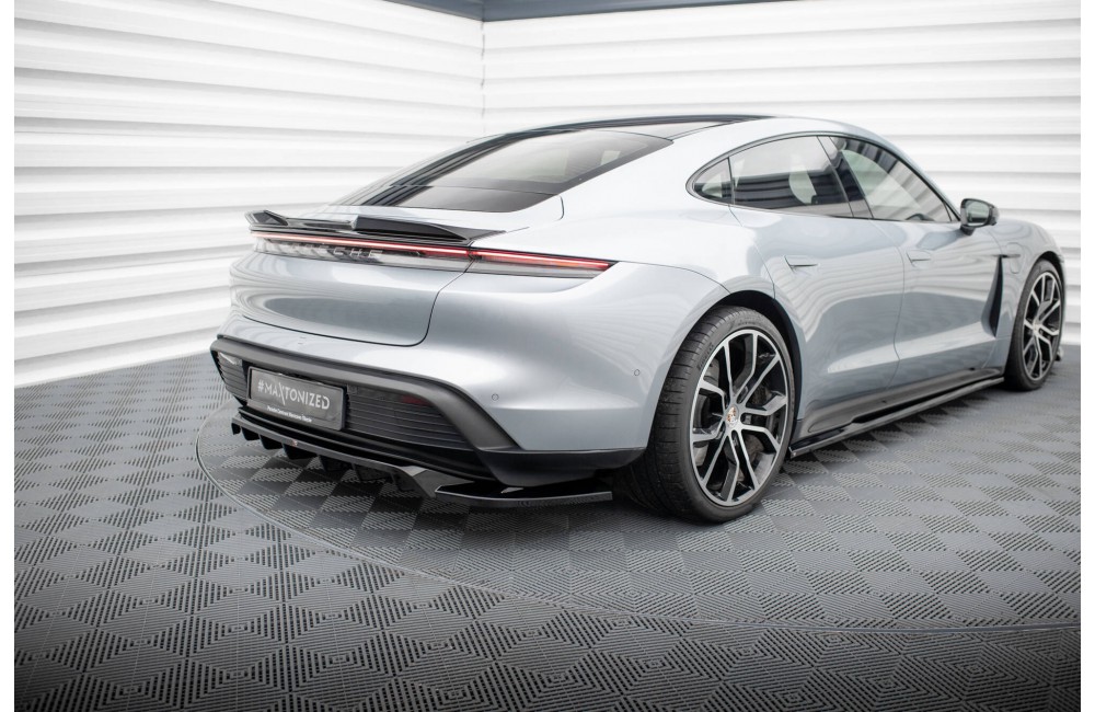 Rear Splitter (with vertical bars) Porsche Taycan / Taycan 4 / Taycan 4S / Taycan GTS Mk1