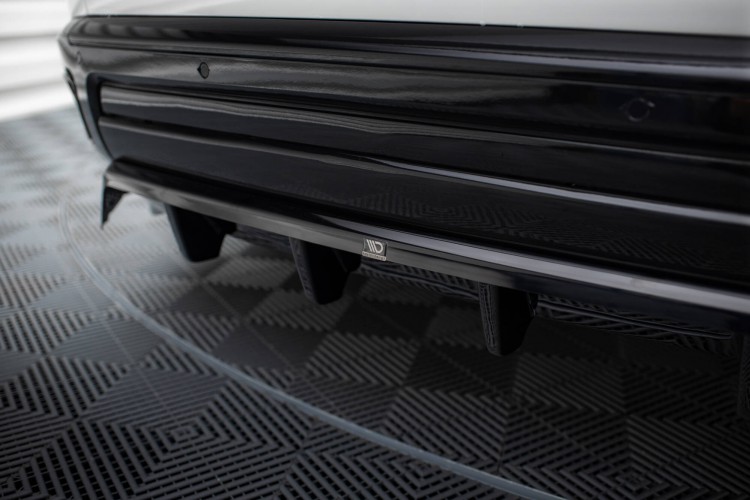 Πίσω splitter (με κατακόρυφες ράβδους) Rolls Royce Cullinan
