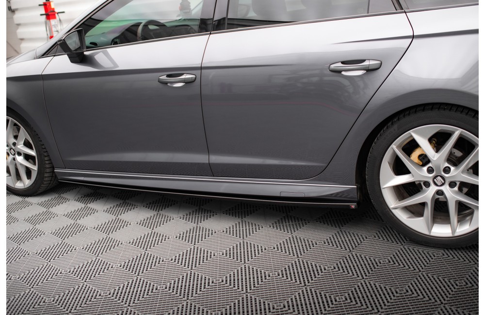 Side Skirts Diffusers V.5 Seat Leon Cupra / FR / Standard Mk3 / Mk3 Facelift Side Skirts Diffusers V.5 Seat Leon Cupra / FR / Standard Mk3 / Mk3 Facelift
