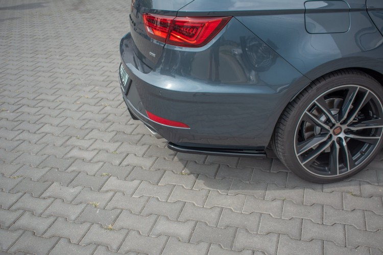Πίσω Πλευρικοί Splitters V.1 Seat Leon Cupra Mk3 FL Sportstourer