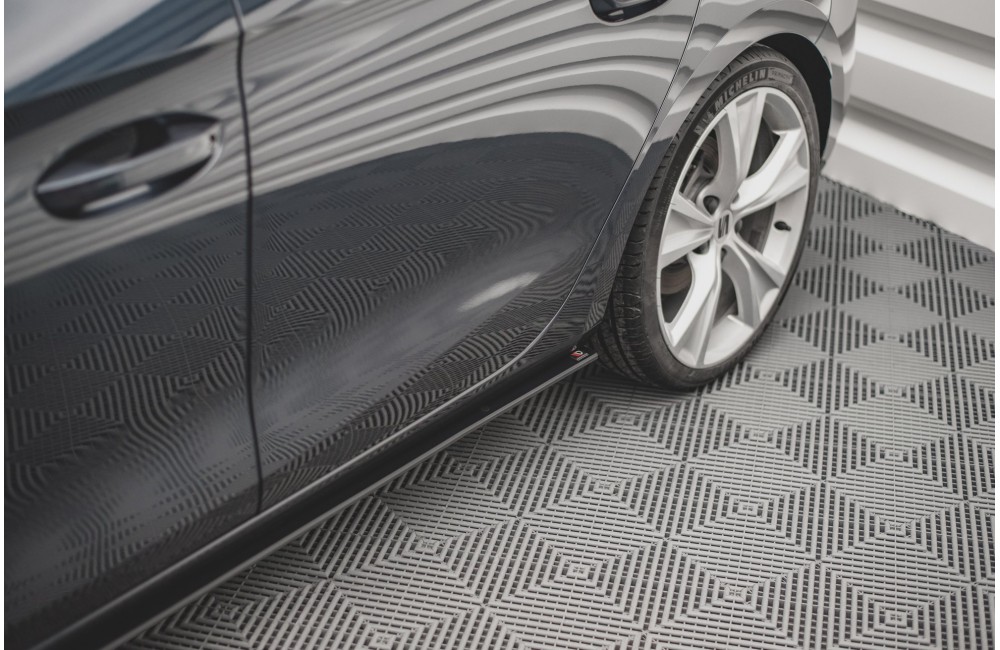 Street Pro Side Skirts Diffusers Seat Leon FR Mk4 - Black Street Pro Side Skirts Diffusers Seat Leon FR Mk4 - Black