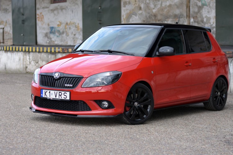 ΜΠΡΟΣΤΙΝΟ SPLITTER SKODA FABIA MK2 RS