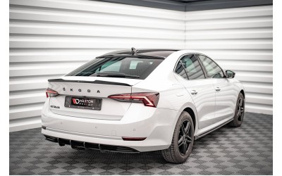 The extension of the rear window Skoda Octavia Liftback Mk4