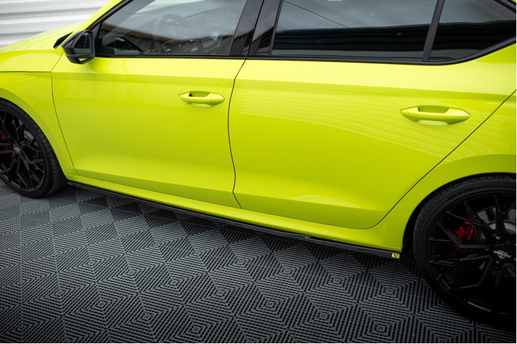 Πλαϊνά μαρσπιέ Diffusers V.1 Skoda Octavia RS Liftback / Combi Mk4 Facelift
