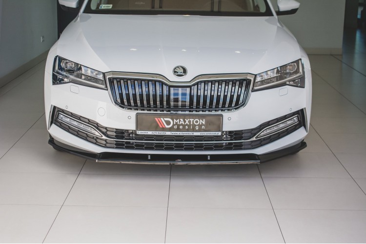 Πρόσθιο Splitter V.2 Skoda Superb Liftback / Combi Mk3 Facelift