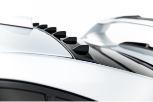The extension of the rear window Subaru WRX STI Mk2