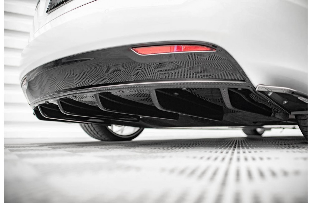 REAR VALANCE Tesla Model S Facelift
