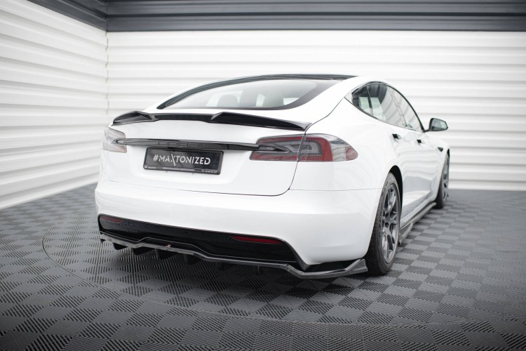 Πίσω Splitter (με κάθετες ράβδους) V.1 Tesla Model S Plaid Mk1 Facelift