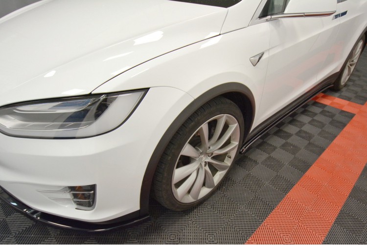 Side Skirts Diffusers V.1 Tesla Model X Mk1