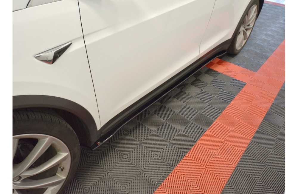 SIDE SKIRTS DIFFUSERS V.2 TESLA MODEL X