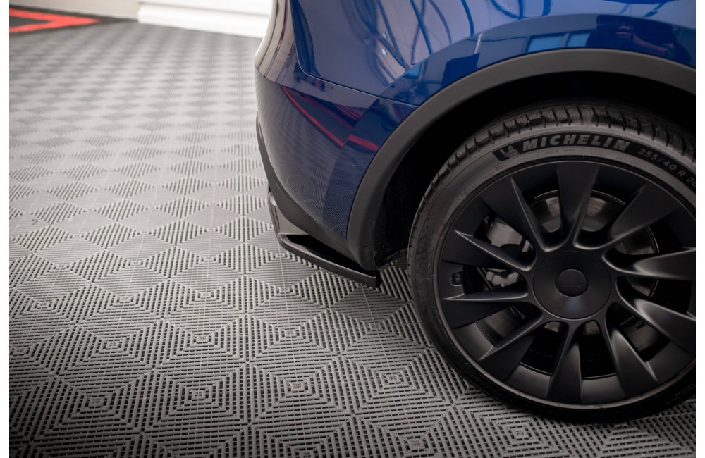 Rear Splitter (with vertical bars) Tesla Model Y