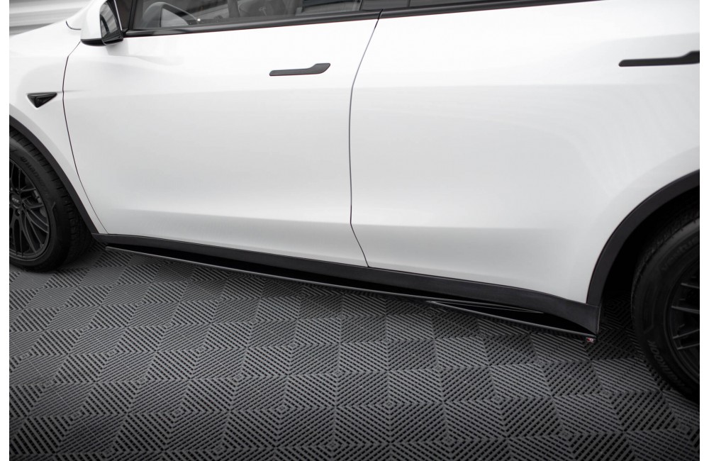 Side Skirts Diffusers V.1 Tesla Model Y Side Skirts Diffusers V.1 Tesla Model Y