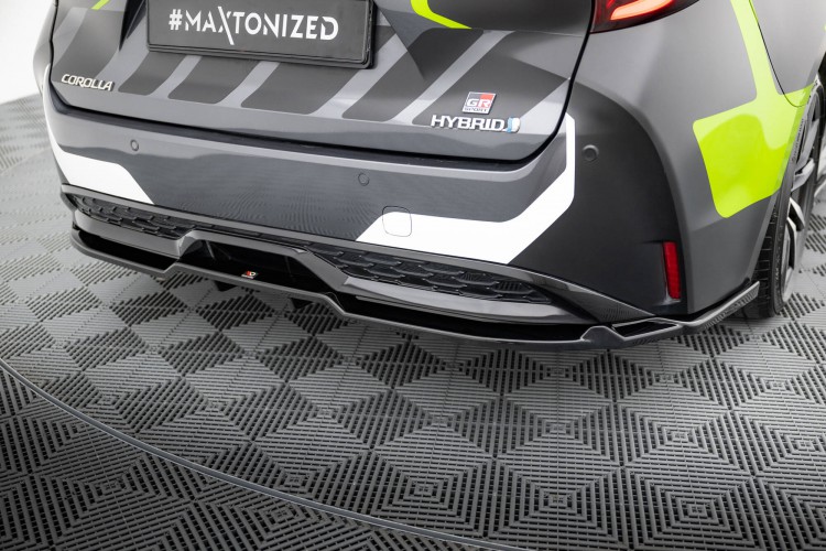 Πίσω splitter (με κάθετους στύλους) Toyota Corolla GR Sport Touring Sports XII