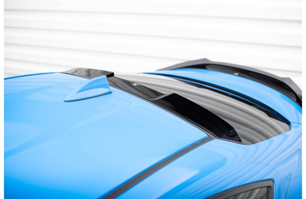 The extension of the rear window Subaru BRZ Mk2