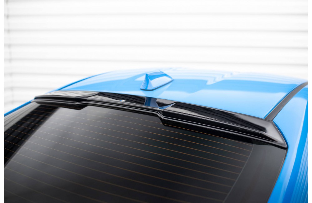 The extension of the rear window Subaru BRZ Mk2