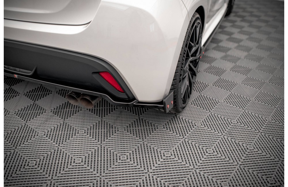 Rear Splitter V.1 + Flaps  Toyota Yaris Mk4