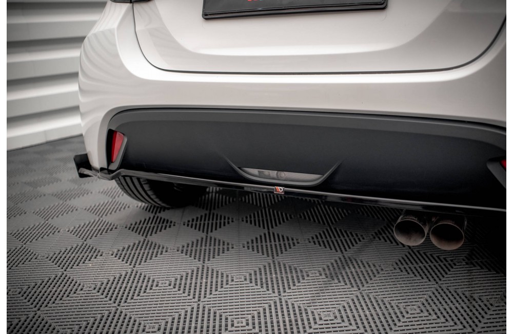 Rear Splitter V.1 + Flaps  Toyota Yaris Mk4
