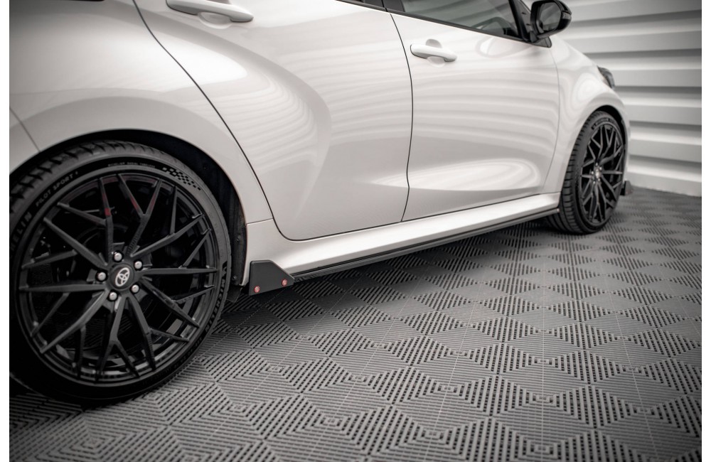 Side Skirts Diffusers  V.1 + Flaps Toyota Yaris Mk4