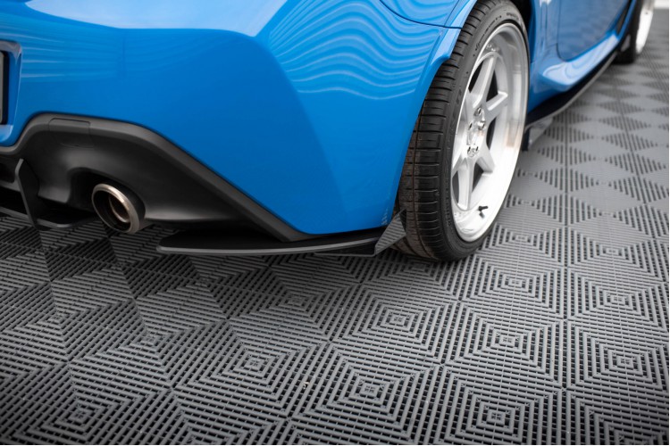 Street Pro Πίσω πλαϊνά σπόιλερ V.1 + Flaps Toyota GR86 Mk1 - Μαύρο + Γυαλιστερά Flaps