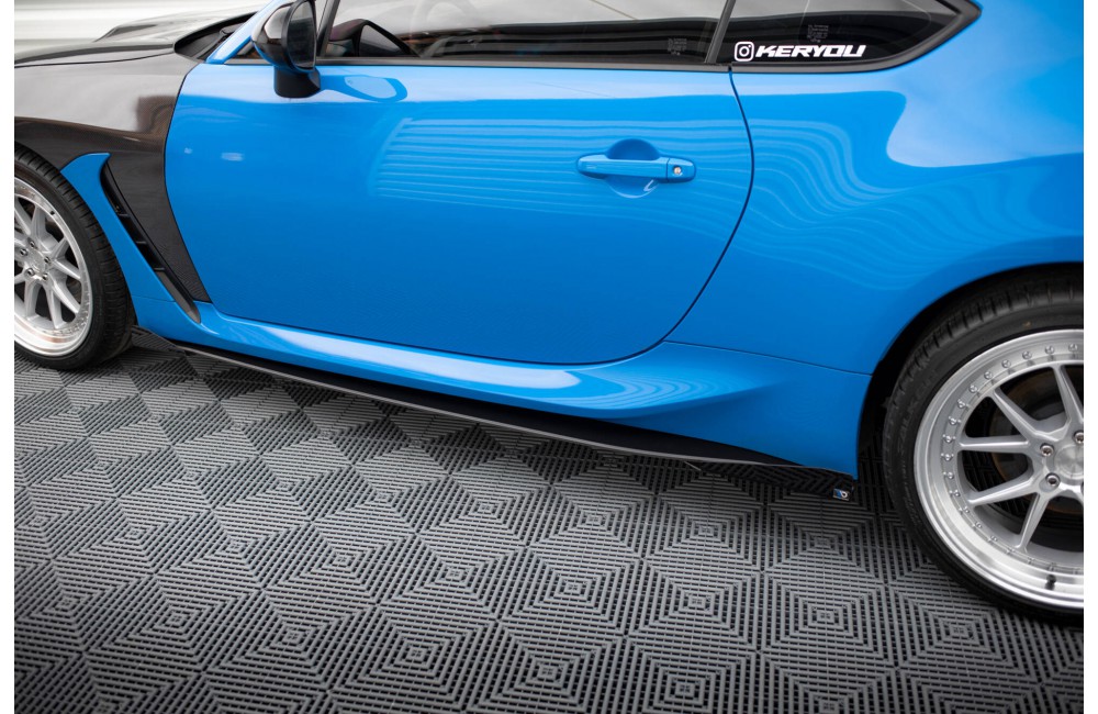Street Pro Side Skirts Diffusers V.1 + Flaps Toyota GR86 Mk1 - Black + Gloss Flaps