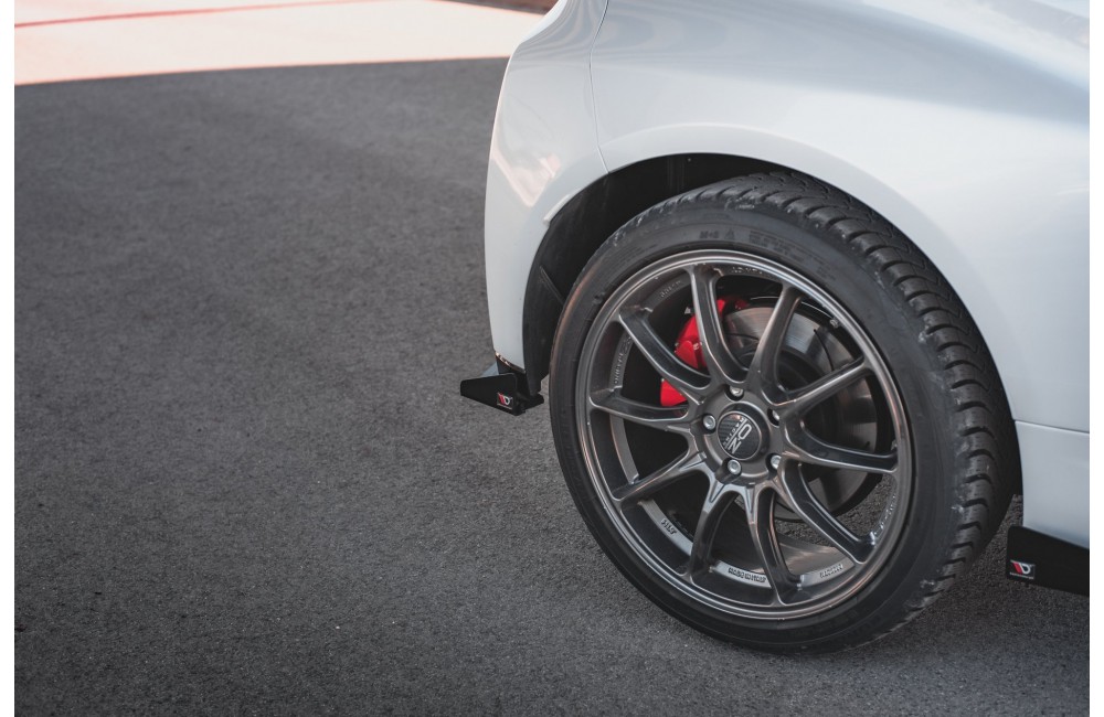 Street Pro Rear Side Splitters + Flaps Toyota GR Yaris Mk4 - Black + Gloss Flaps