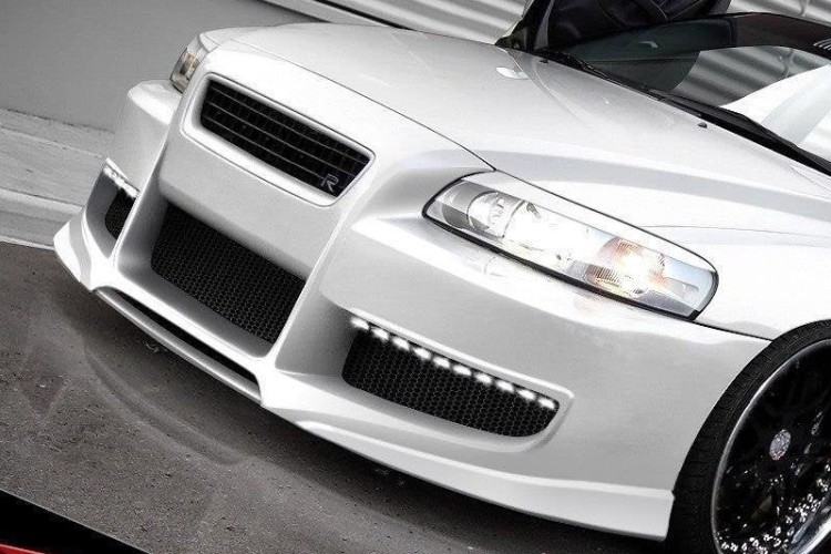 Eyebrows Volvo V70