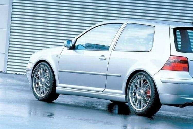 SKIRTS VW GOLF 4 25'TH ANNIVERSARY LOOK