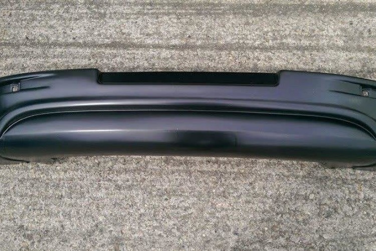 ΠΙΣΩ VALANCE VW GOLF V R32 (χωρίς τρύπα εξάτμισης, για στάνταρ εξάτμιση)