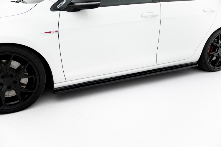 Side Skirts Diffusers V.2 Volkswagen Golf GTI \/ GTD Mk7 \/ Mk7 Facelift (narrow)