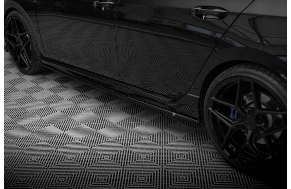 Side Skirts Diffusers V.3 Volkswagen Golf R Mk8 Facelift Side Skirts Diffusers V.3 Volkswagen Golf R Mk8 Facelift