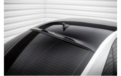 The extension of the rear window Volkswagen Passat GT B8 Facelift USA