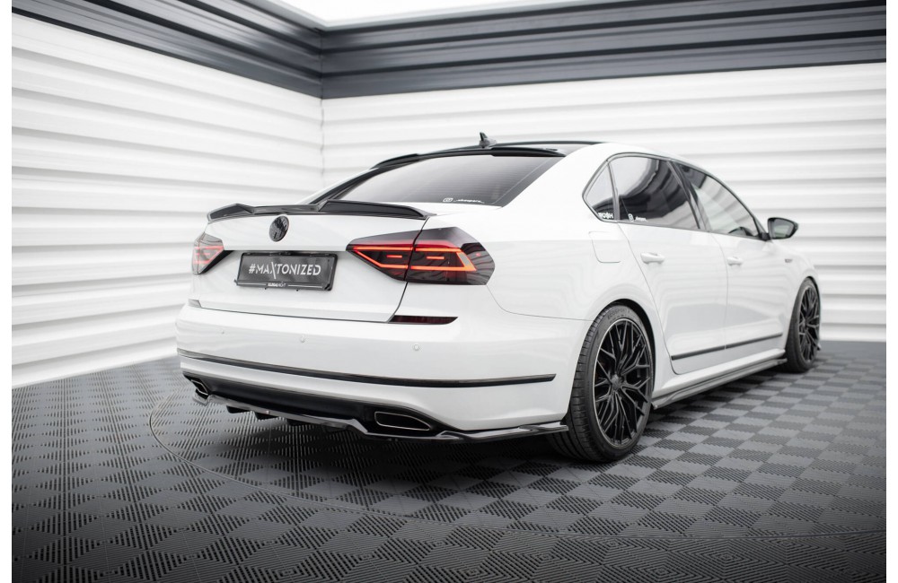 Rear Splitter (with vertical bars) Volkswagen Passat GT B8 Facelift USA