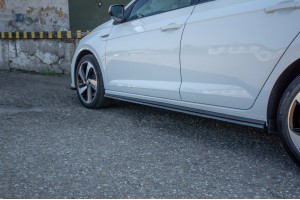 SIDE SKIRTS DIFFUSERS Volkswagen Polo GTI / R-line Mk6 - Gloss Black SIDE SKIRTS DIFFUSERS Volkswagen Polo GTI / R-line Mk6 - Gloss Black