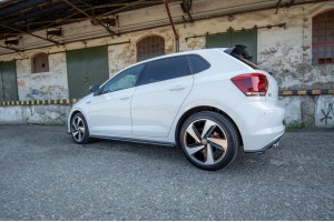 SIDE SKIRTS DIFFUSERS Volkswagen Polo GTI / R-line Mk6 - Gloss Black SIDE SKIRTS DIFFUSERS Volkswagen Polo GTI / R-line Mk6 - Gloss Black