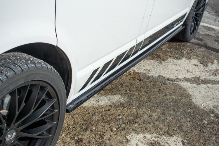 Side skirts Diffusers Volkswagen T6 \/ T6.1