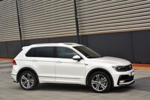 SIDE SKIRTS DIFFUSERS Vw Tiguan Mk2 R-Line SIDE SKIRTS DIFFUSERS Vw Tiguan Mk2 R-Line