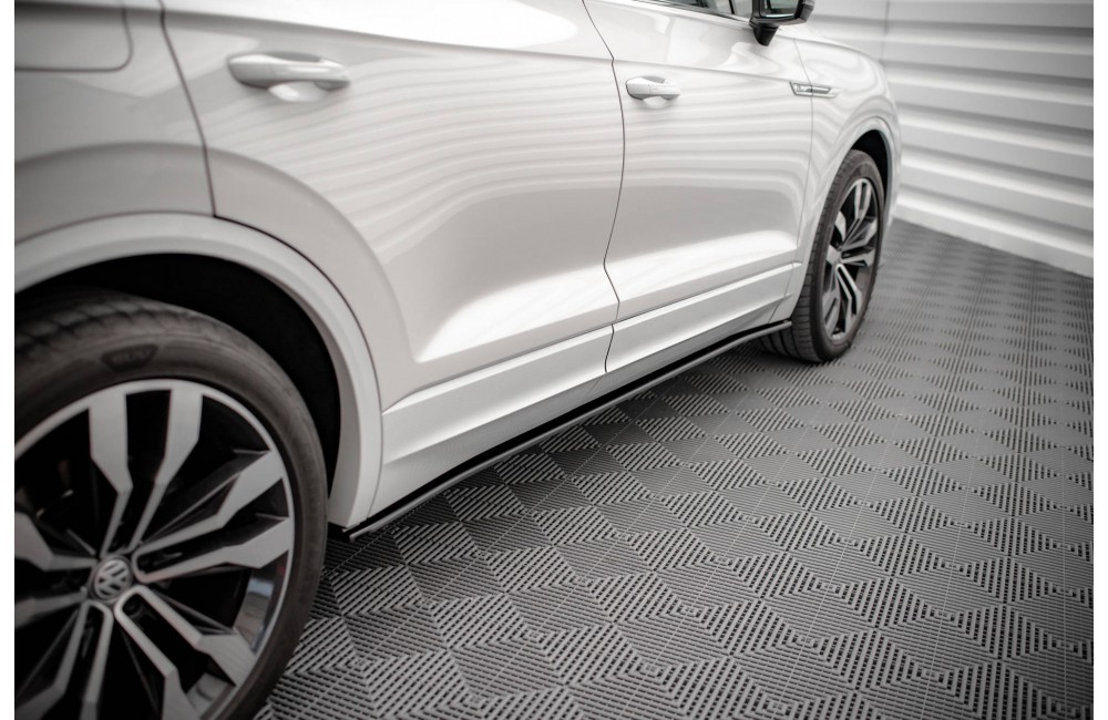 Side Skirts Diffusers Volkswagen Touareg R-line Mk3 Side Skirts Diffusers Volkswagen Touareg R-line Mk3
