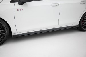 Street Pro Side Skirts Diffusers + Flaps Volkswagen Golf GTI Clubsport Mk8 Facelift - Black + Gloss Flaps Street Pro Side Skirts Diffusers + Flaps Volkswagen Golf GTI Clubsport Mk8 Facelift - Black + Gloss Flaps