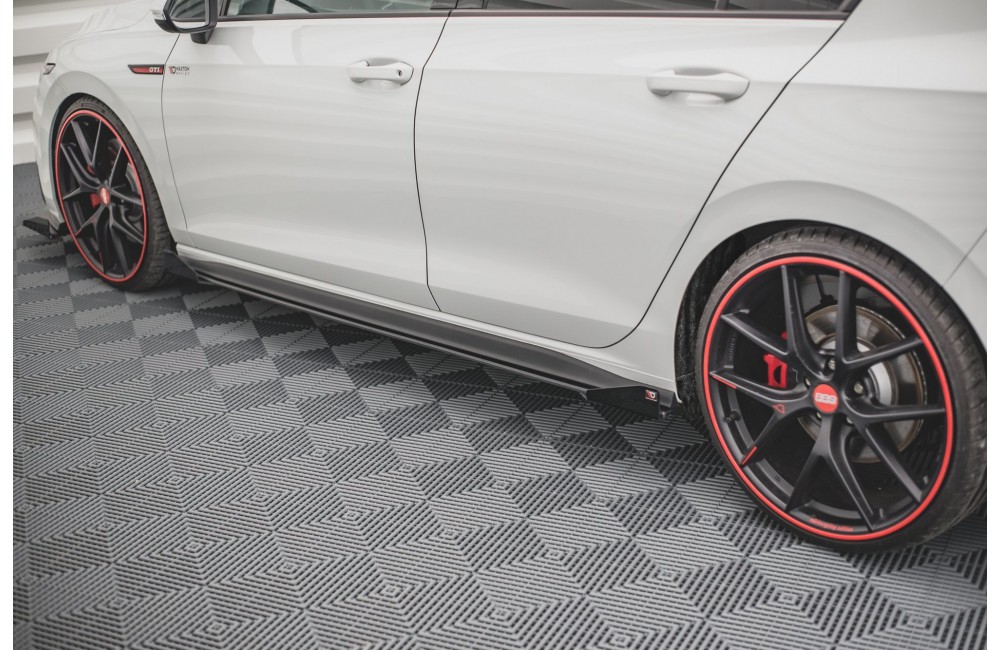 Street Pro Side Skirts Diffusers + Flaps Volkswagen Golf GTI / GTE / GTI Clubsport / R-Line Mk8 - Black + Gloss Flaps Street Pro Side Skirts Diffusers + Flaps Volkswagen Golf GTI / GTE / GTI Clubsport / R-Line Mk8 - Black + Gloss Flaps