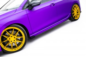 Street Pro Side Skirts Diffusers + Flaps Volkswagen Golf R Mk8 / Mk8 Facelift - Black + Gloss Flaps Street Pro Side Skirts Diffusers + Flaps Volkswagen Golf R Mk8 / Mk8 Facelift - Black + Gloss Flaps